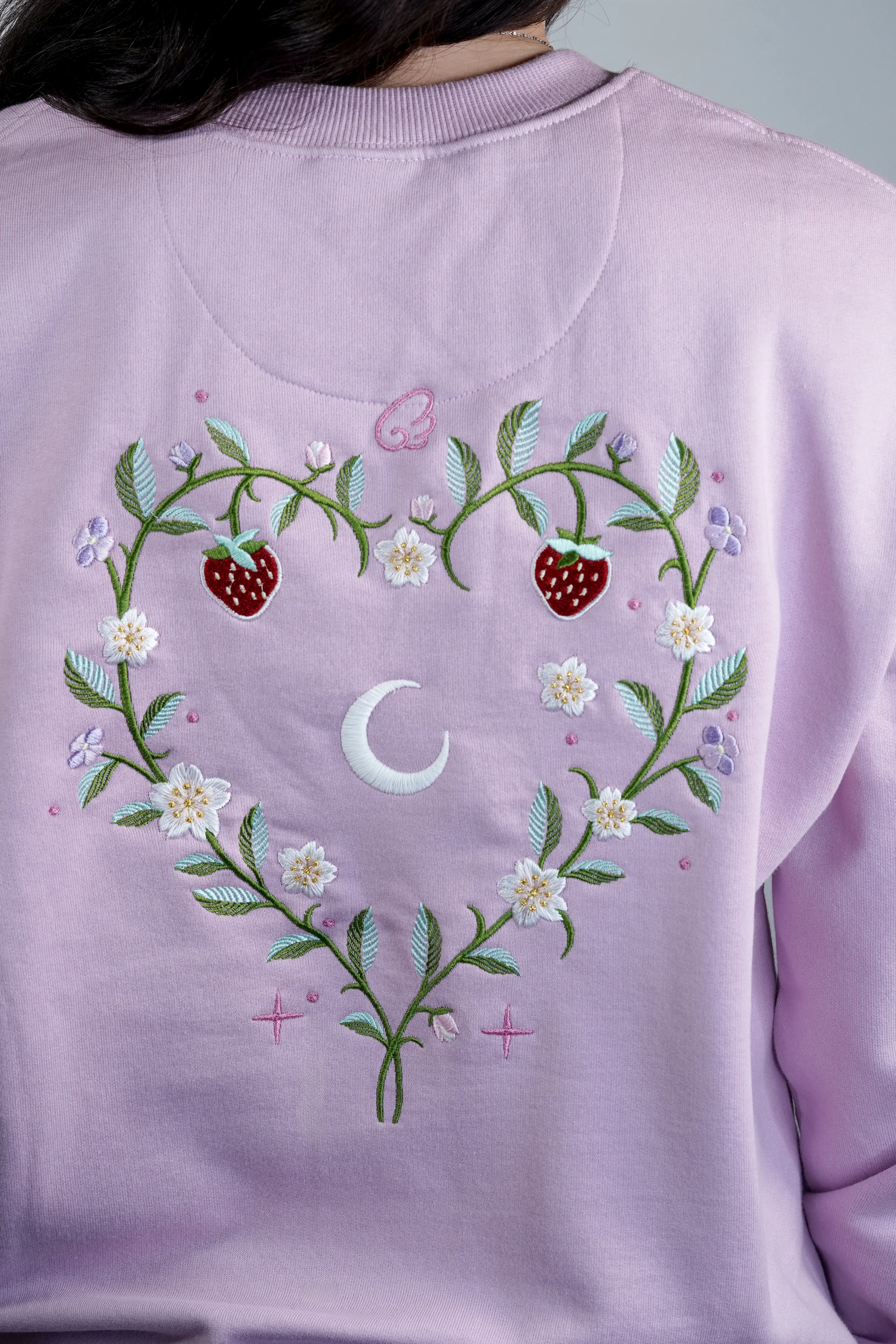 Luminescent Bloomy Heart - Embroidery Sweater - Image 13