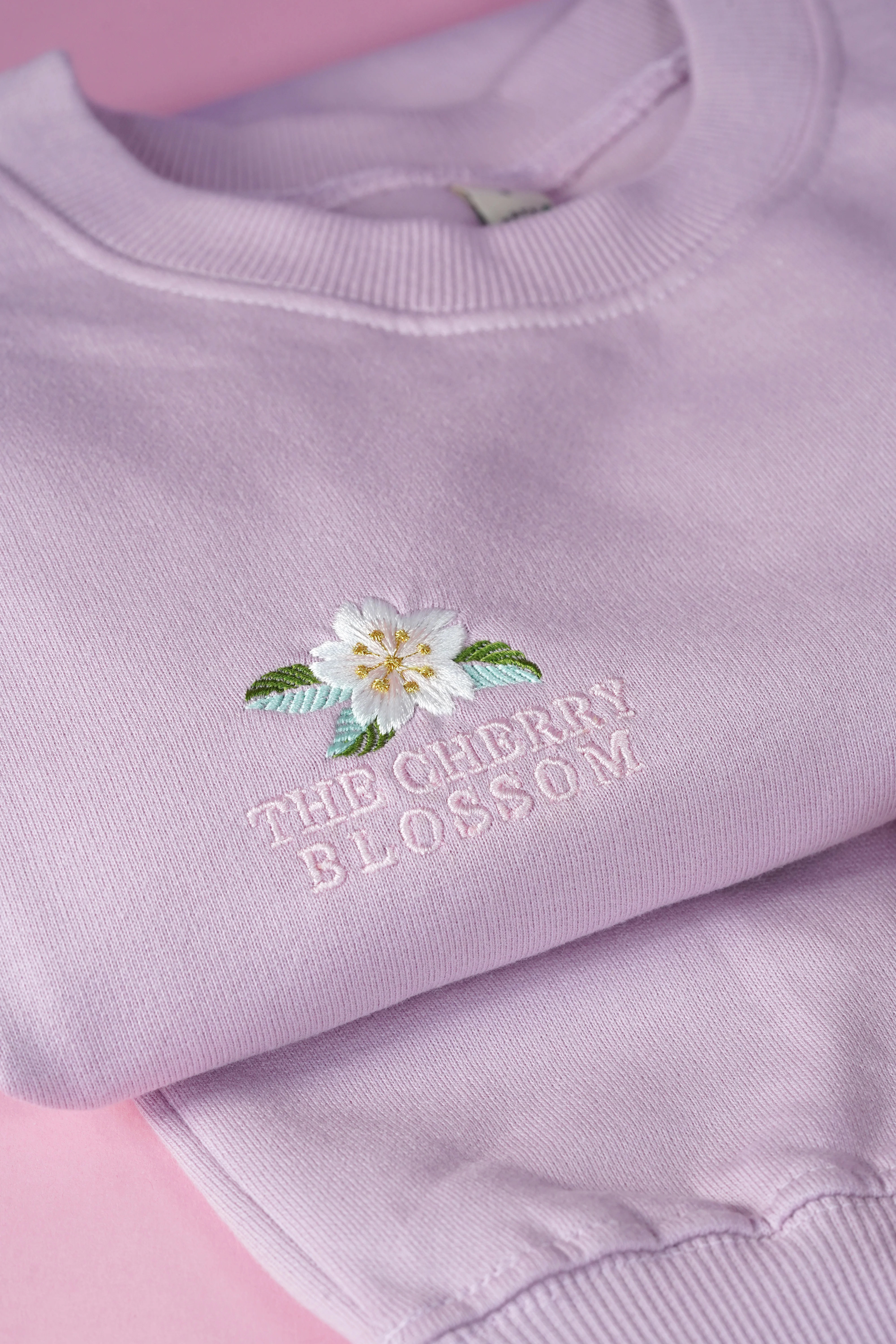 Luminescent Bloomy Heart - Embroidery Sweater - Image 5