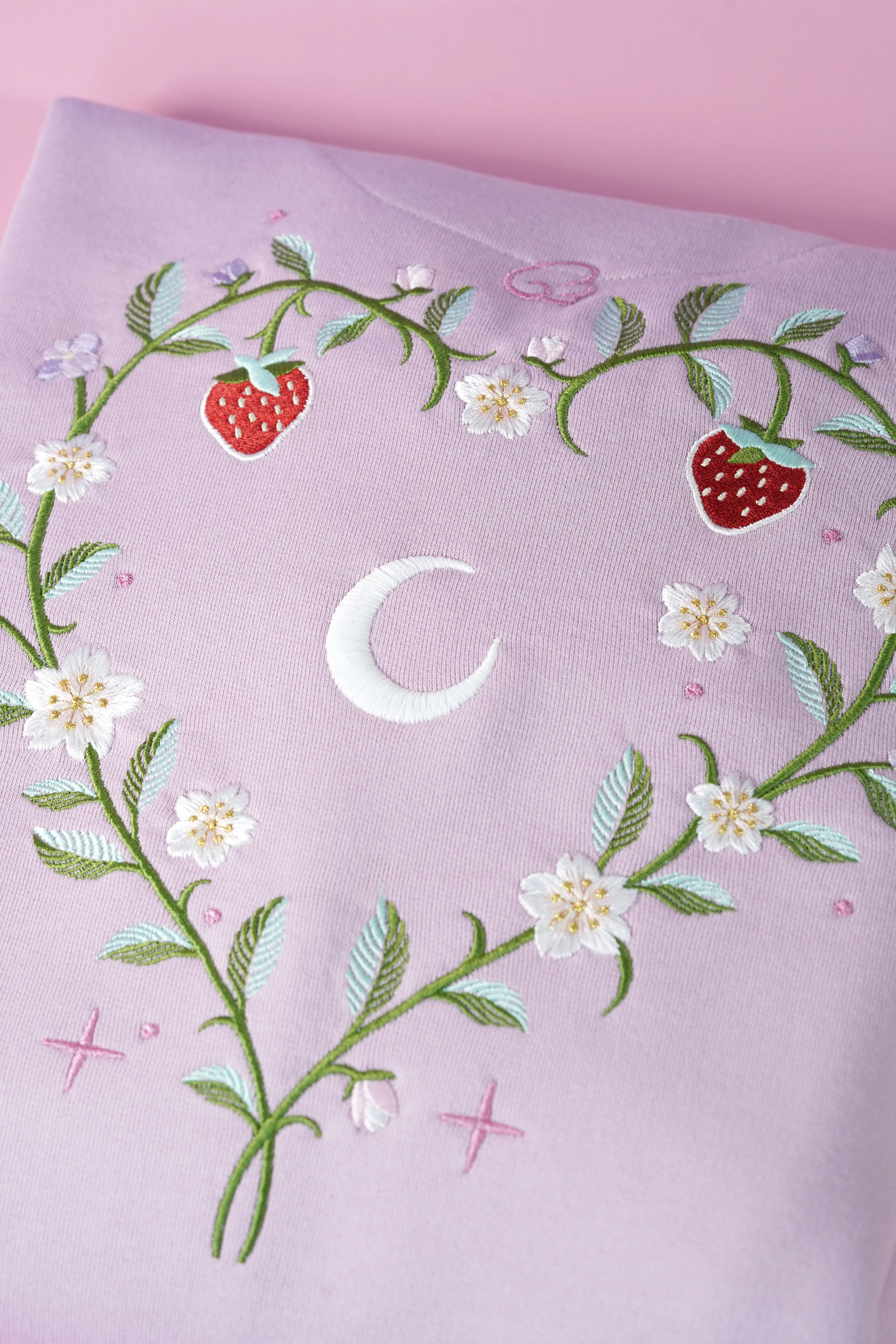 Luminescent Bloomy Heart - Embroidery Sweater - Image 9