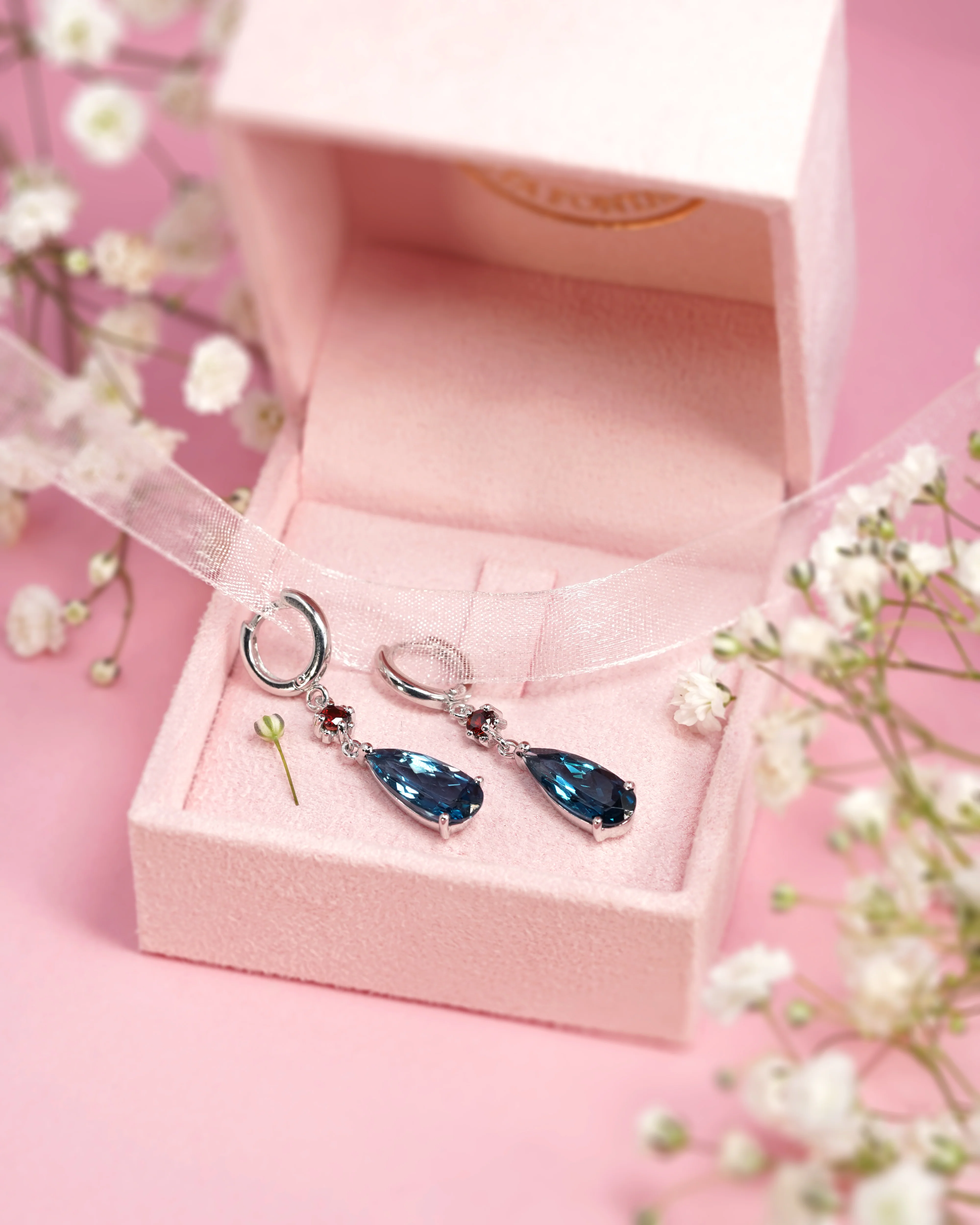 Howl earrings - Image 4