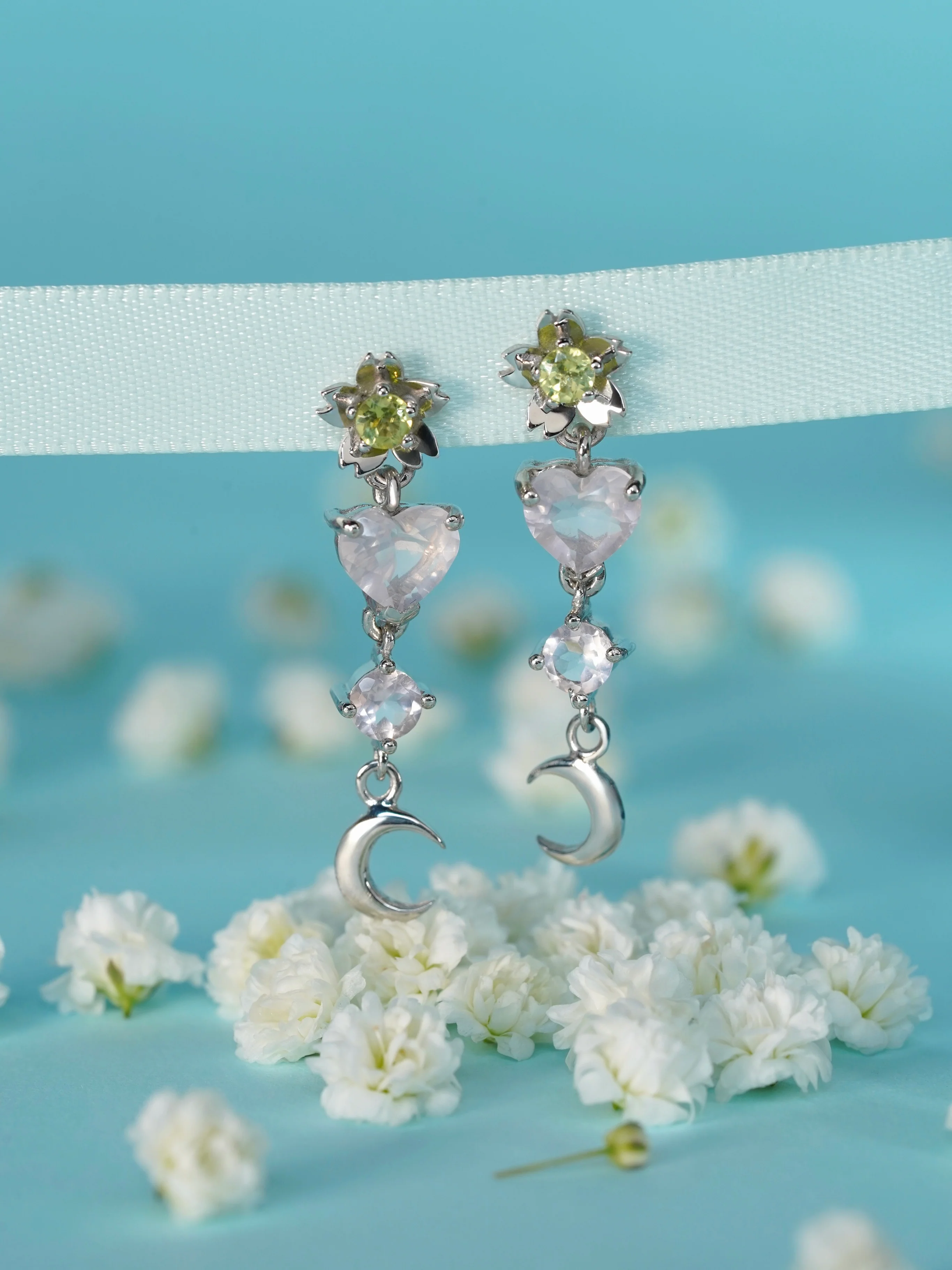 Ethereal Petal earrings - Image 3