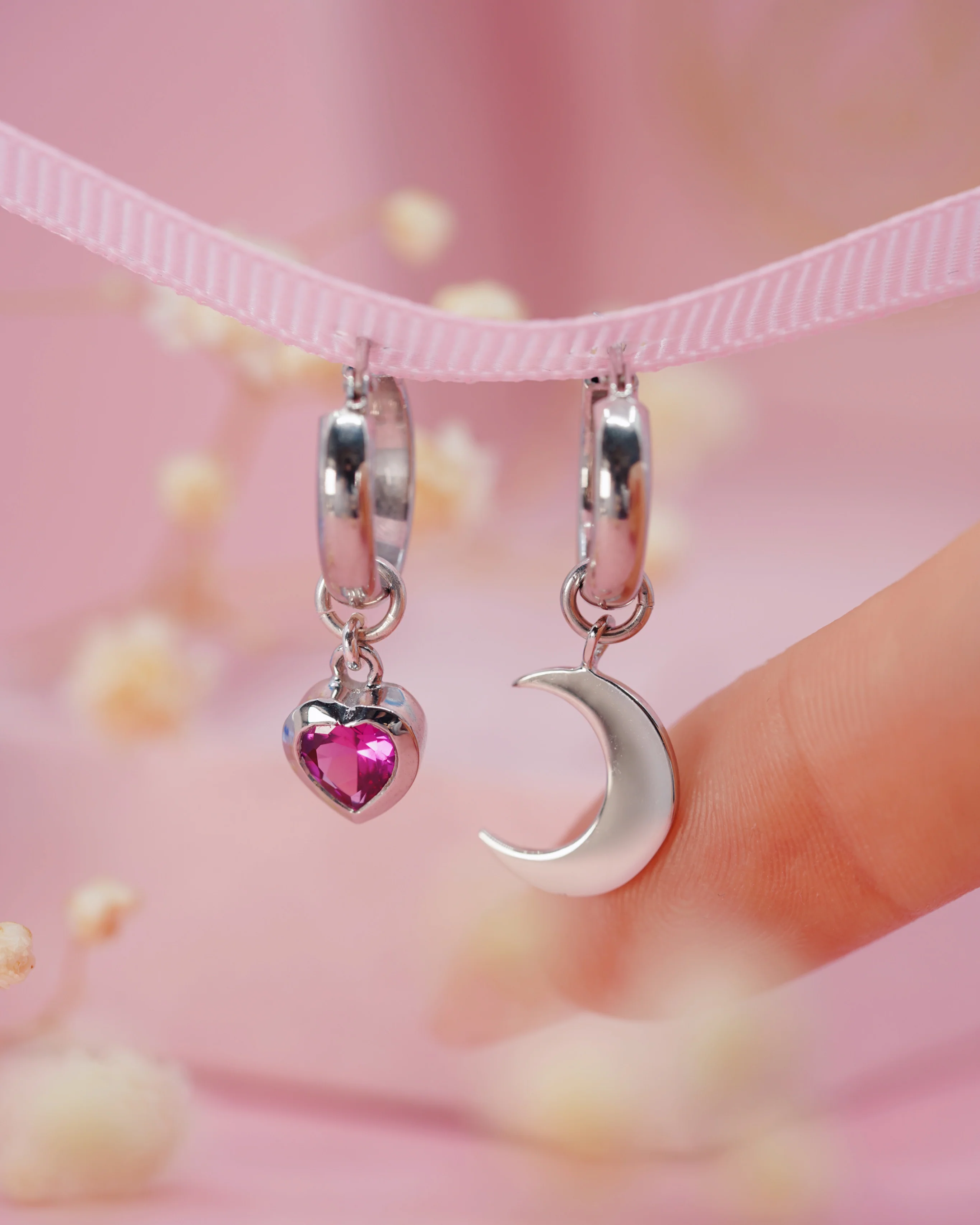 Heart & Moon earrings - Image 5