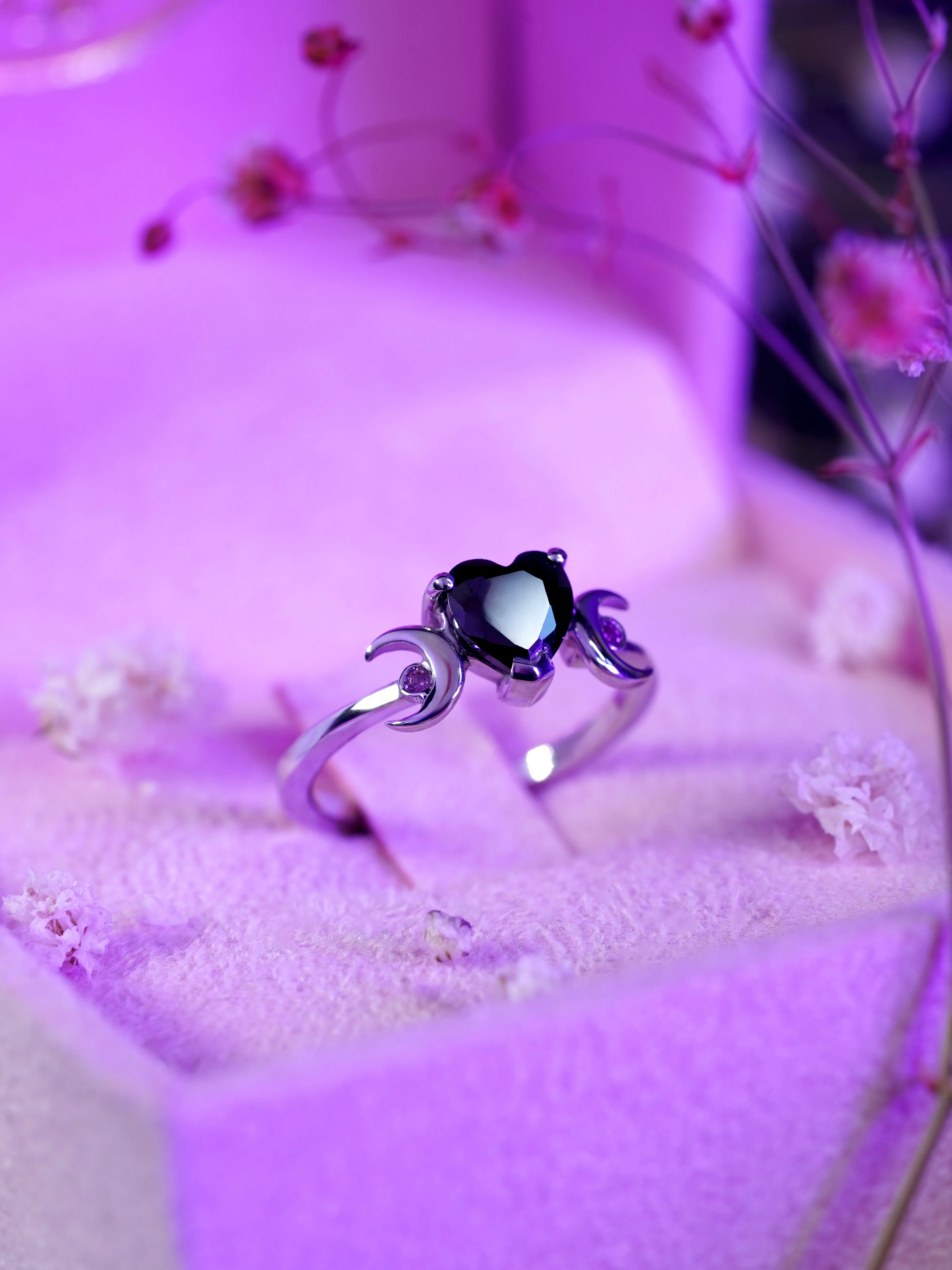Lunar Heart ring BLACK EDITION - Image 4