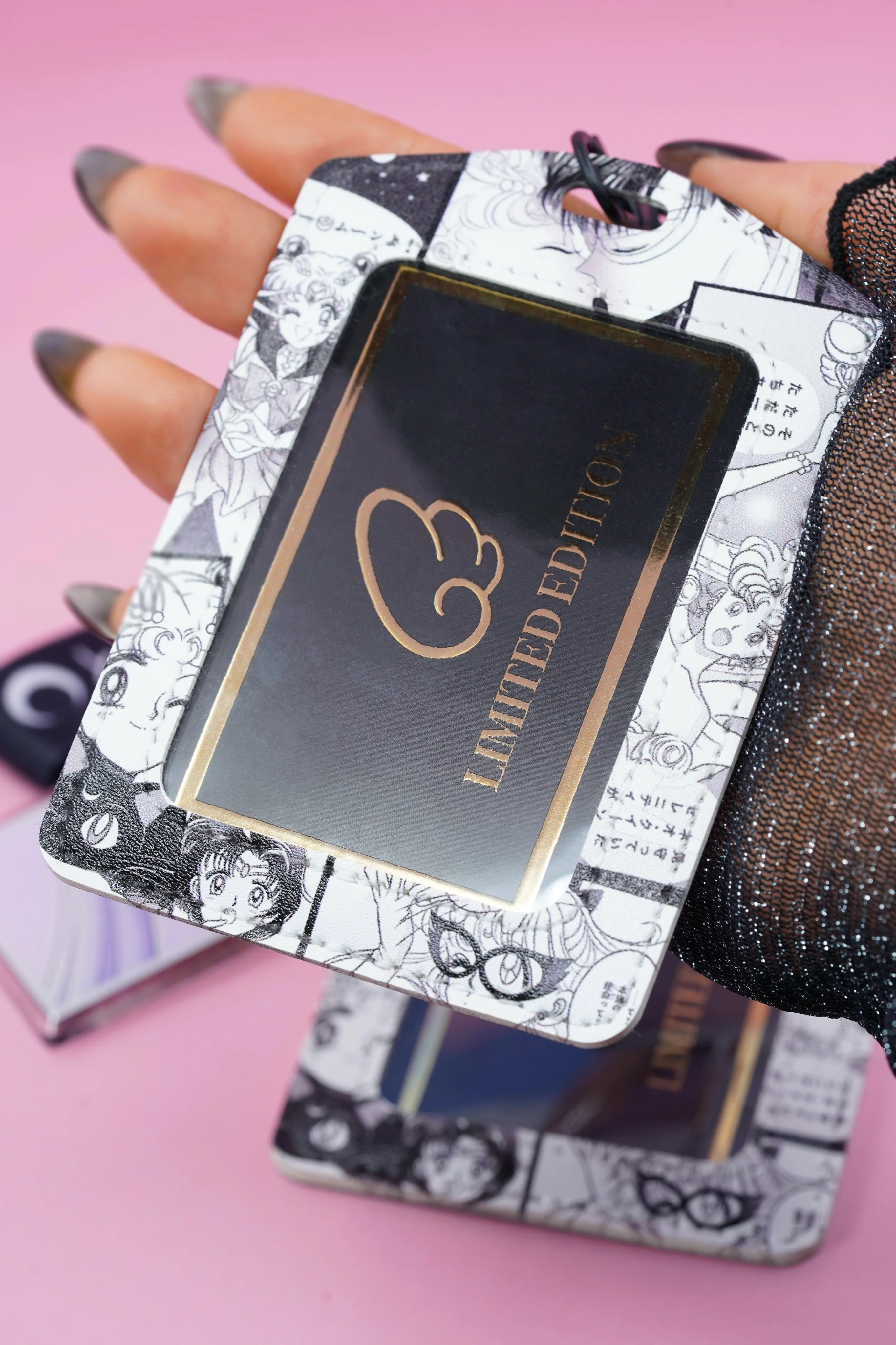 The NEO QUEEN card holder - Image 6
